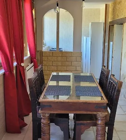 La Boissiere, Le Domaine De Brugal Penzion 4*